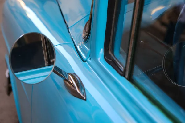 Detail of Blue oldtimer car in Cuba — Stock Photo, Image