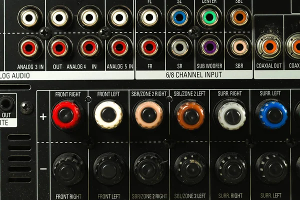 Müzik amplifikatörü arka paneli — Stok fotoğraf