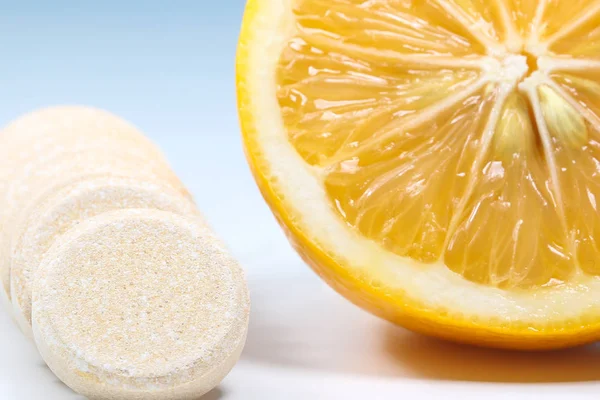 Vitamina c e limão preventivo contra vírus — Fotografia de Stock