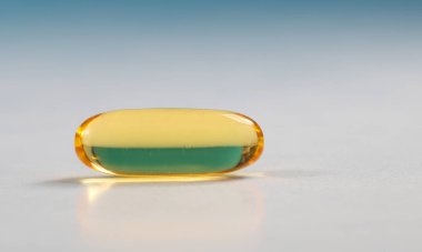 Sarı balık yağı kapsülü, omega 3.