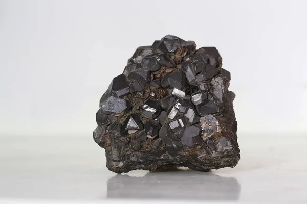 Główne rudy żelaza magnetite Fe3o4 — Zdjęcie stockowe