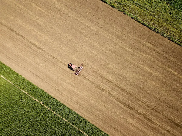 Vue Réelle Tracteur Labour Rouge — Photo