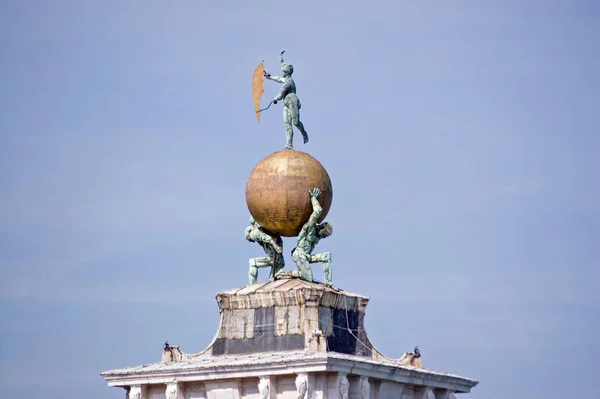 Die Bronzene Und Goldene Wetterfahne Auf Der Dogana Mare Venedig — Stockfoto