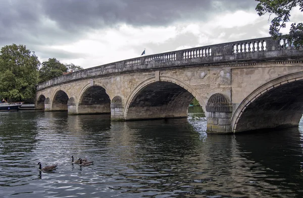 Bridge over the River Thames at Henley-on-Thames, South Oxfordshire.