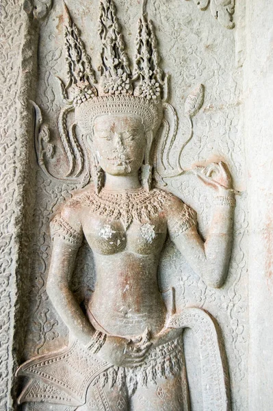 Escultura Uma Deusa Apsara Dançar Coluna Interior Templo Angkor Wat — Fotografia de Stock