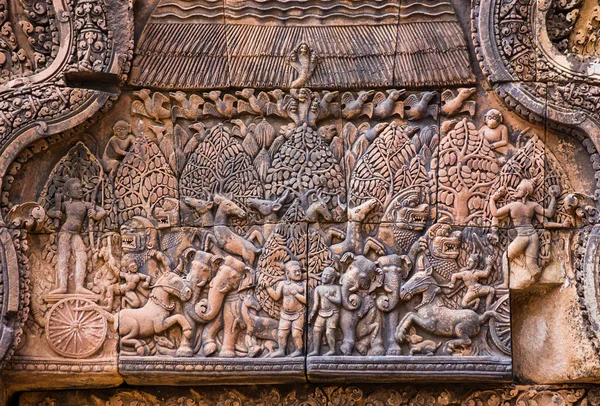 Ancienne Sculpture Khmère Krishna Son Frère Balarama Avec Les Animaux — Photo