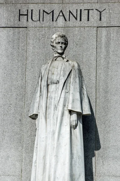 Statue Commemorating Nurse Heroine Edith Cavell 1865 1915 Who Shot — Stock Photo, Image