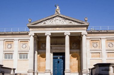 Oxford 'daki Ashmolean Müzesi' nin klasik cephesi. Oxford Üniversitesi 'nin bir parçası..