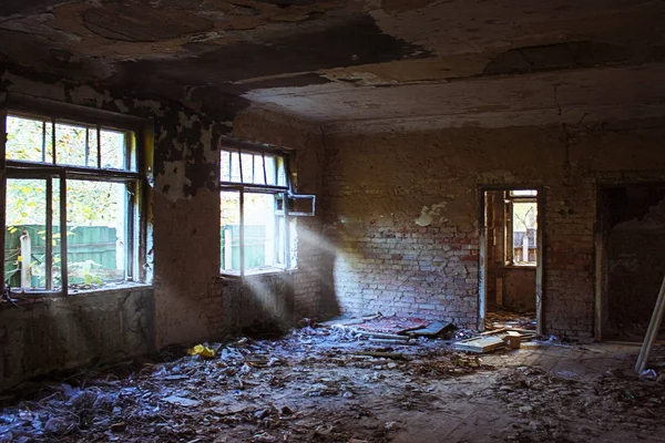 Karanlık ve ürkütücü koridor eski Ukrayna, Kiev hastanede terk