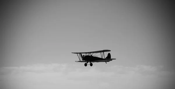 Den Letecké Flotily Dvouplošník Obloze Vzduchu — Stock fotografie