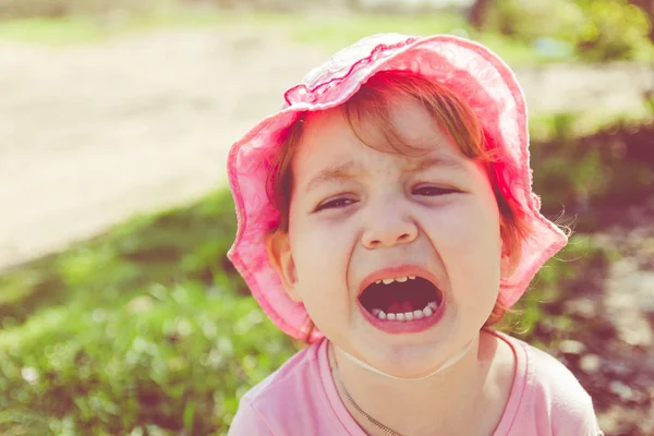 Retrato Niño Infeliz Bebé Grita Niño Está Enojado —  Fotos de Stock