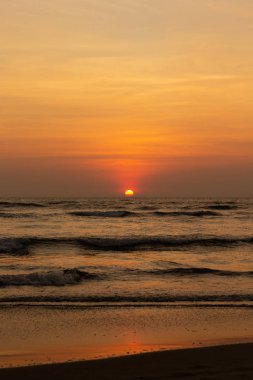 Okyanustaki manzara muhteşem gün batımı