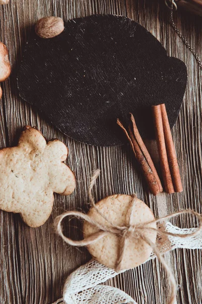 Primer Plano Galletas Jengibre Caseras Canela Jengibre Una Mesa Madera — Foto de Stock