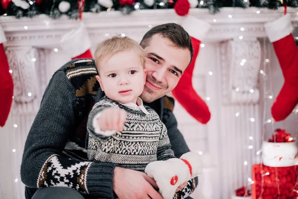 Család Gyermek Karácsony Mas Szeretet Fogalma Imádnivaló Baba Boldog Apa — Stock Fotó