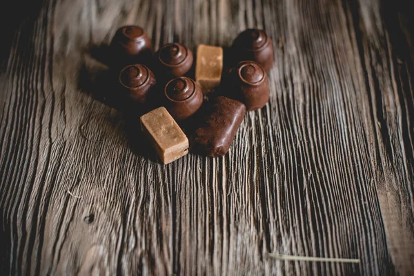 Close Doces Chocolate Fundo Madeira — Fotografia de Stock