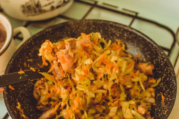 野菜とパンで肉を小豆のクローズ アップ — ストック写真