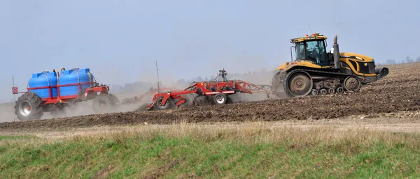 Chortkiv Ternopil Ukraine Avril 2018 Sur Champ Printemps Puissant Tracteur — Photo