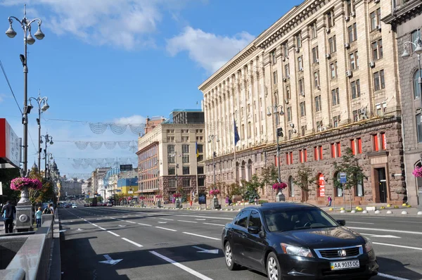 Улица Крещатик в Киеве, в столице Украины — стоковое фото