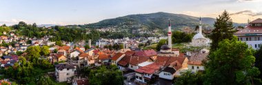 Bosna-Hersek 'in eski Travnik kentinin güzel mimarisi