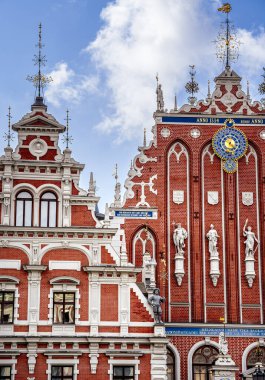 Riga 'nın eski güzel mimarisi Letonya