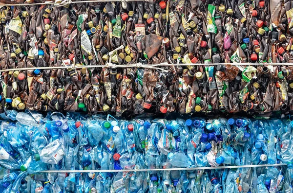 Ballen Gepresste Plastikflaschen Für Das Recycling — Stockfoto