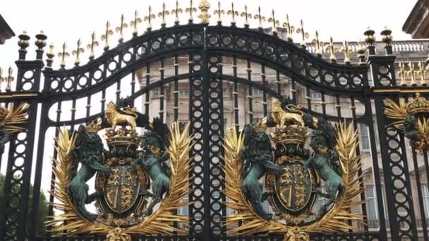 Zavřete Brány Buckinghamského Paláce Londýně Velká Británie — Stock video