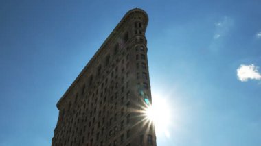 New York, New York, ABD 14 Eylül 2015: manhatten, new york bina flatiron arkasında Güneş'in kapat