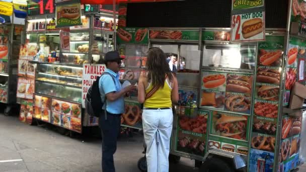 Nueva York Nueva York Usa Septiembre 2015 Los Clientes Compran — Vídeo de stock