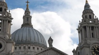 Londra, İngiltere, İngiltere'de 17 Eylül 2015: st dome yakından Paul Katedrali, Londra, İngiltere