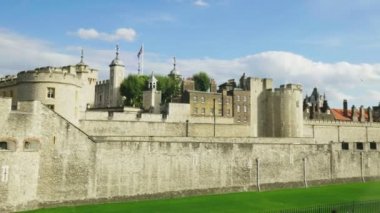 soldan sağa kaydırma atış ünlü tower of London Londra, İngiltere