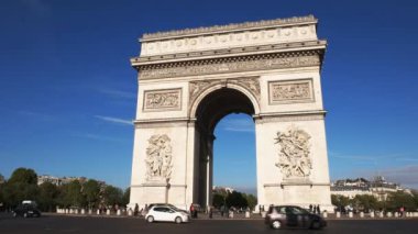 arc de triomphe de l'etoile, Paris'te en ünlü anıtlarından görünümünü yakından