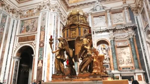 ローマ イタリア 2015 内部追跡イタリア ローマのサンタ マリア マッジョーレ大聖堂の祭壇のビュー — ストック動画