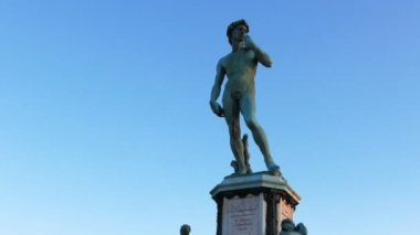 bir izleme gimbal david Floransa, İtalya bronz heykeli kadeh