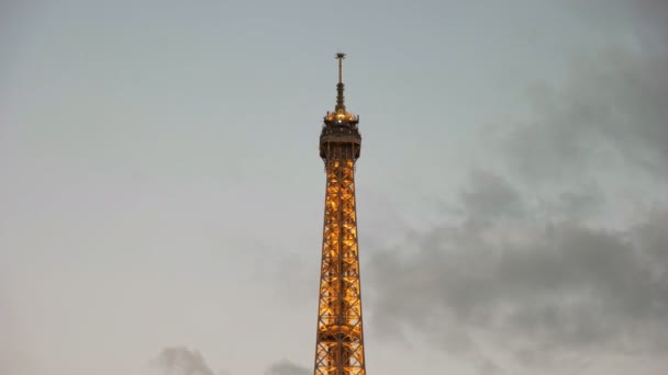 Paříž Francie Září 2015 Noční Uzavřít Náklon Pohled Eiffelovu Věž — Stock video