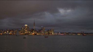 auckland city devonport gece görünümü