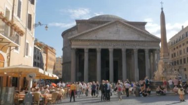 Roma, İtalya - 29 Eylül 2015: bir gün görünümünü piazza della rotonda ve pantheon, Roma, İtalya