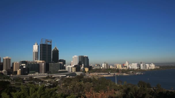 Amplia Vista Angular Ciudad Perth Desde Parque Del Rey Australia — Vídeos de Stock