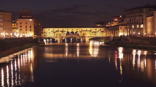 Vista Nocturna Del Ponte Del Vecchio Florencia Italia — Vídeo de stock