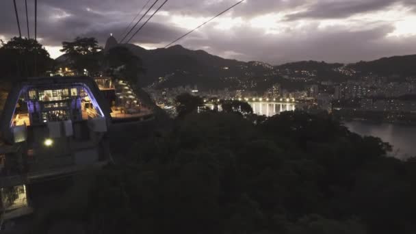 Vista Nocturna Del Botafogo Desde Teleférico Sugarloaf Rio Janeiro Brasil — Vídeo de stock