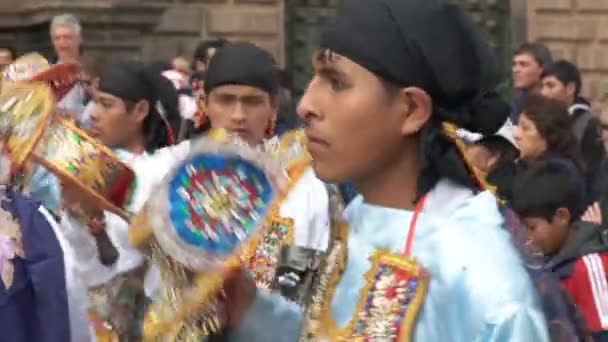 Cusco Peru June 2016 Close Male Dancers Roman Catholic Cathedral — стоковое видео