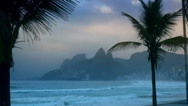 Praia de Ipanema no Rio de Janeiro, Brasil — Vídeo de Stock