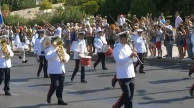 Atina, Yunanistan- 4 Eylül 2016: Atina'daki Yunan Parlamentosu'nda nöbet töreninin değiştirilmesinde bando