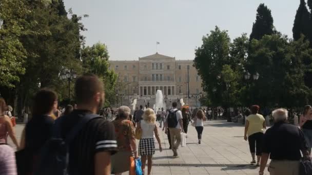 Athén, Görögország-szeptember, 16, 2016: napi kilátás Syntagma tér és a görög parlament — Stock videók