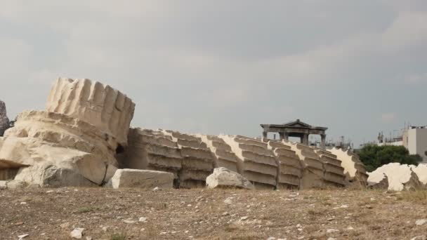 Umgestürzte Säule im Tempel von Zeus ruiniert Athen — Stockvideo