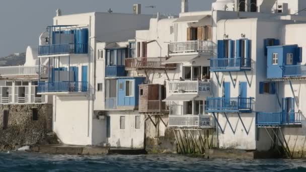 米科诺斯希腊岛上的小威尼斯的特写 — 图库视频影像