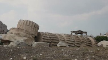 Atina'da zeus harabeleri tapınağı, Yunanistan