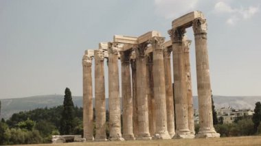 Atina'da zeus tapınağının geniş görünümü, Yunanistan
