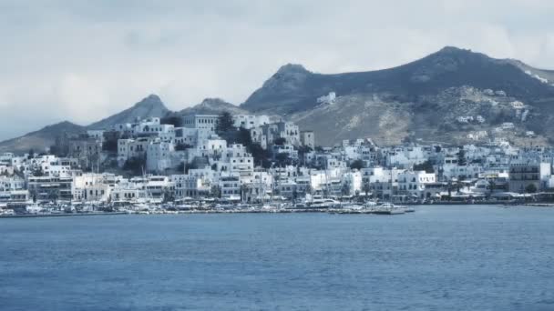 Der wichtigste hafen auf der insel naxos in griechenland — Stockvideo