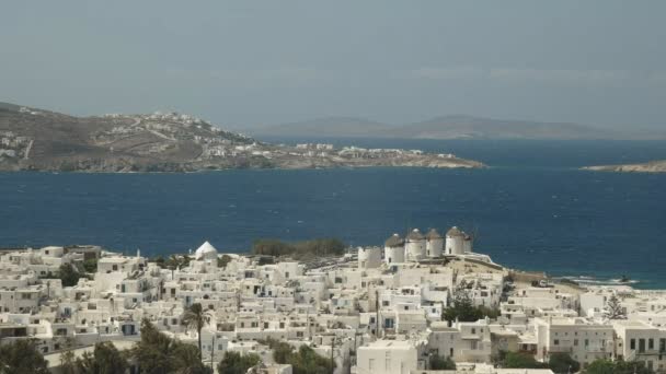 Szeroki widok na miasto Chora na Mykonos — Wideo stockowe