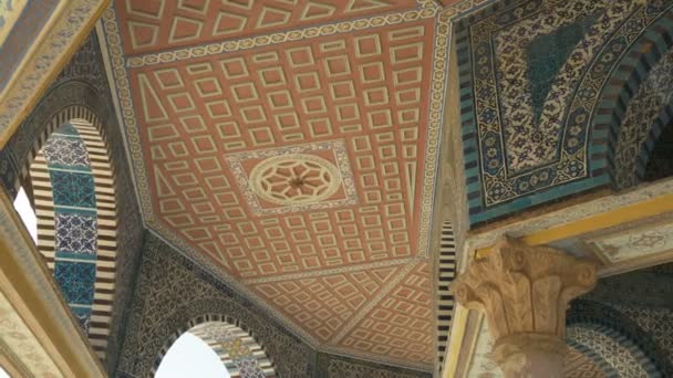 Detail of the interior of the dome of the chain in jerusalem — Stock Video